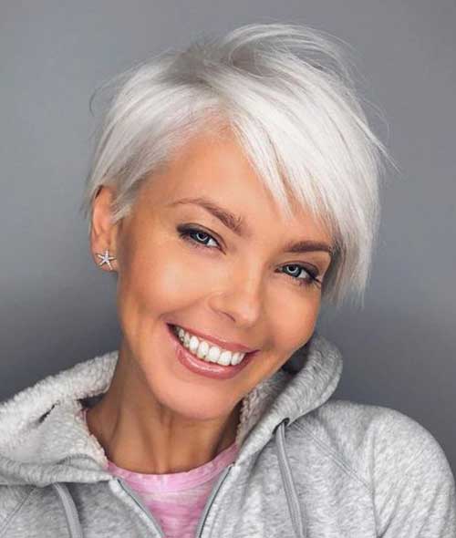 25 Best Short Haircuts for Older Women with Thin Hair - Short Hairdo