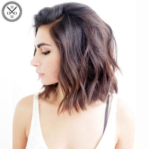 Haircut for Short Wavy Hair Female-25