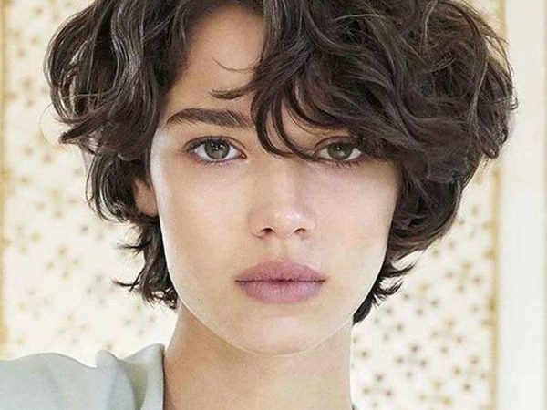 20 Short Hairstyles for Wavy Hair to Enhance Your Texture and Look